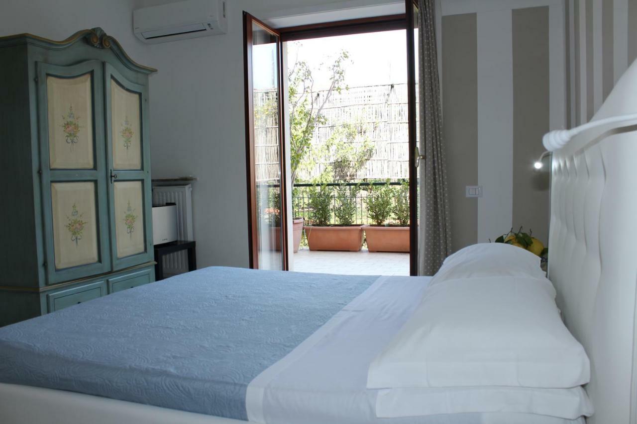 Lemon Rooms Sorrento Bagian luar foto